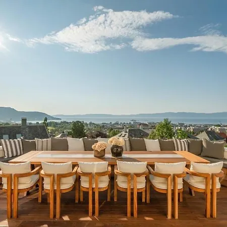 Luxury Fjord View Penthouse, Terrace And Comfort ! Free Private Parking Spot 公寓 *