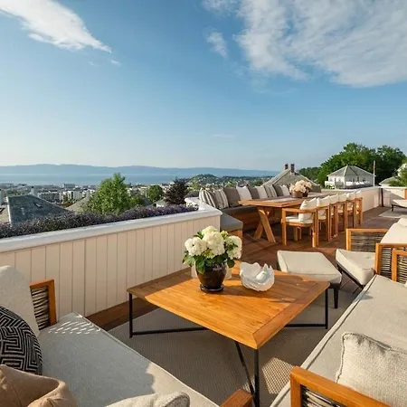 Luxury Fjord View Penthouse, Terrace And Comfort ! Free Private Parking Spot